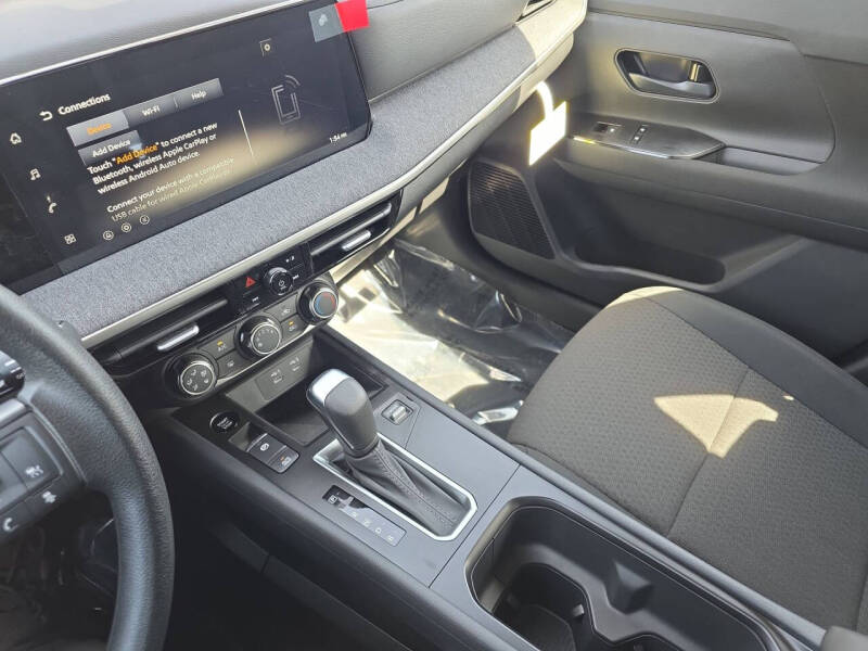 2026 Nissan Kicks S