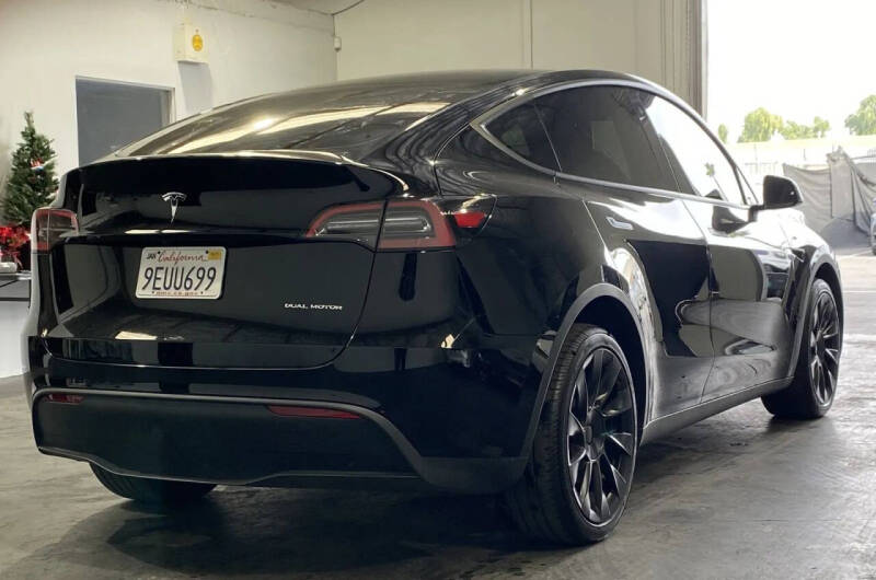 2023 Tesla Model Y Long Range