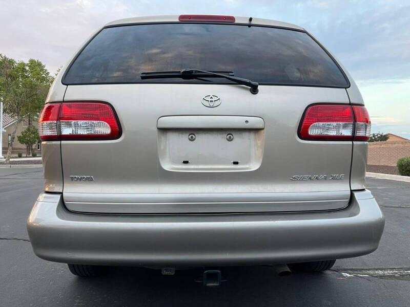 2002 Toyota Sienna XLE