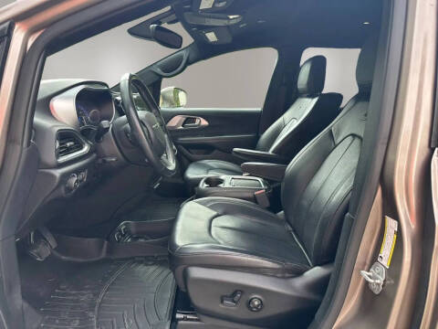 2018 Chrysler Pacifica Touring L Plus
