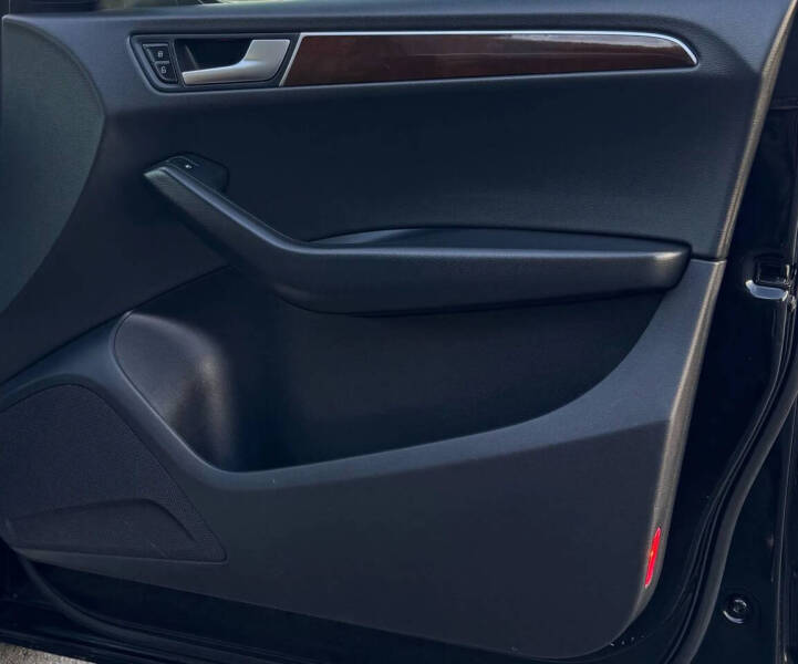 2012 Audi Q5 2.0T quattro Premium Plus