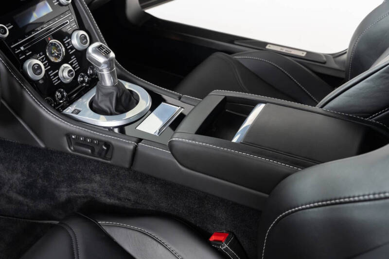 2011 Aston Martin DBS