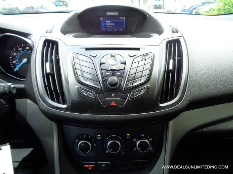 2015 Ford Escape S