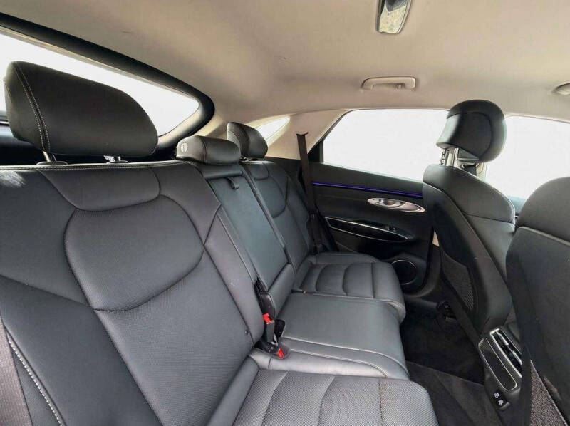 2026 Genesis GV70