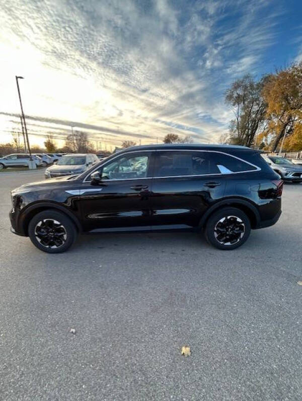 2024 Kia Sorento S