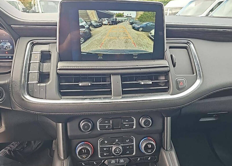 2023 Chevrolet Suburban LT