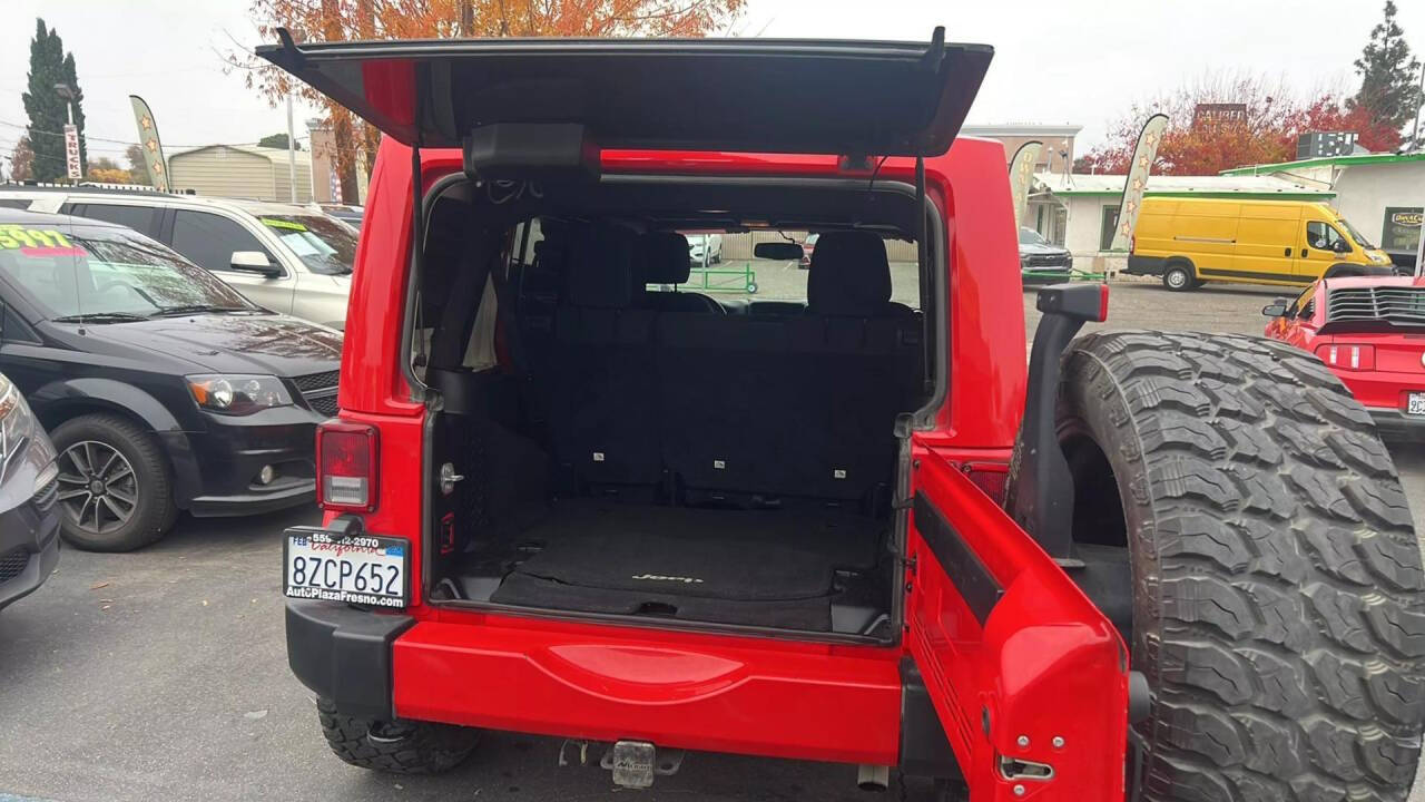 2016 Jeep Wrangler Unlimited for sale at Auto Plaza in Fresno, CA