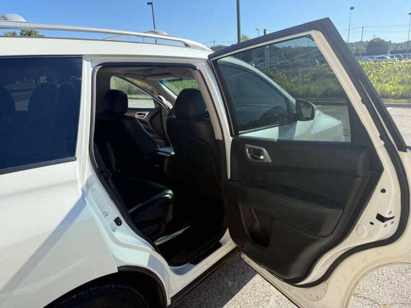 2015 Nissan Pathfinder SL