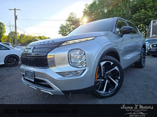 2022 Mitsubishi Outlander SE