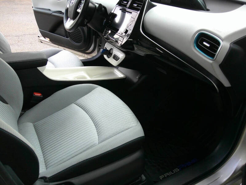 2017 Toyota Prius Prime Plus