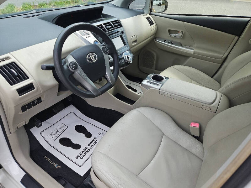 2012 Toyota Prius v Three