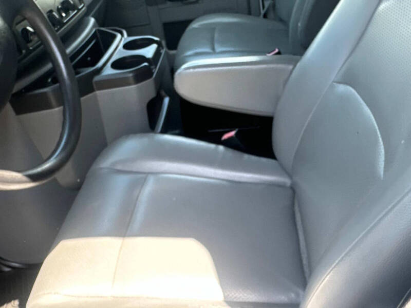 2013 Ford E-Series E-250