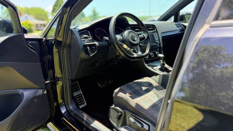 2016 Volkswagen Golf GTI S