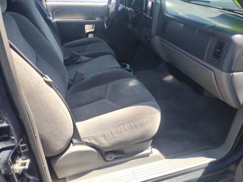 2005 Chevrolet Tahoe LS