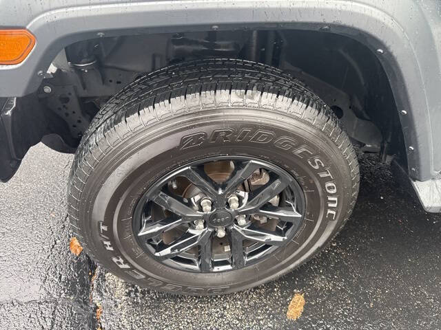 2023 Jeep Gladiator Sport