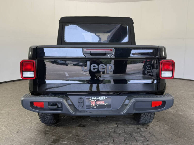 2023 Jeep Gladiator Willys
