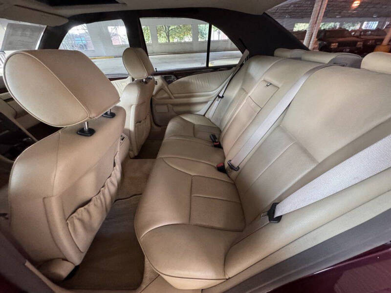 1996 Mercedes-Benz E-Class E 320