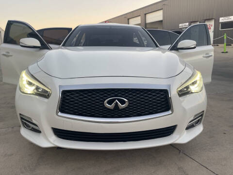 2015 Infiniti Q50 Premium