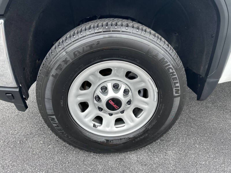 2022 GMC SIERRA UTILITY