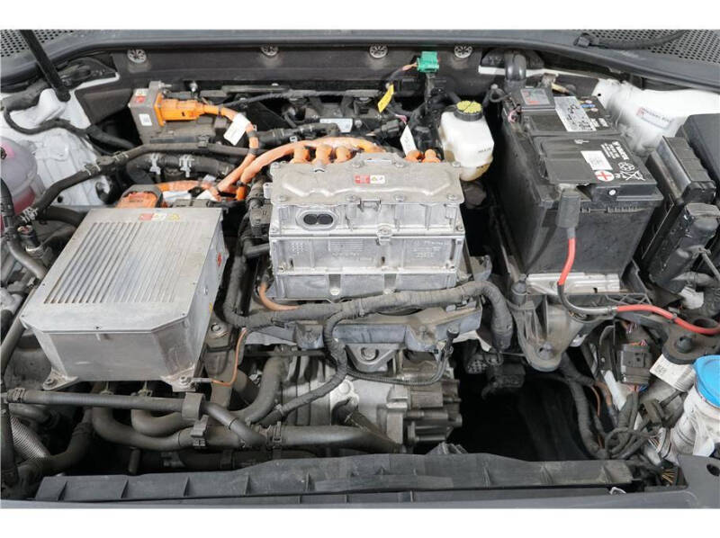 2017 Volkswagen e-Golf SEL Premium