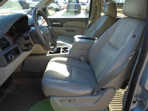 2014 Chevrolet Suburban LT