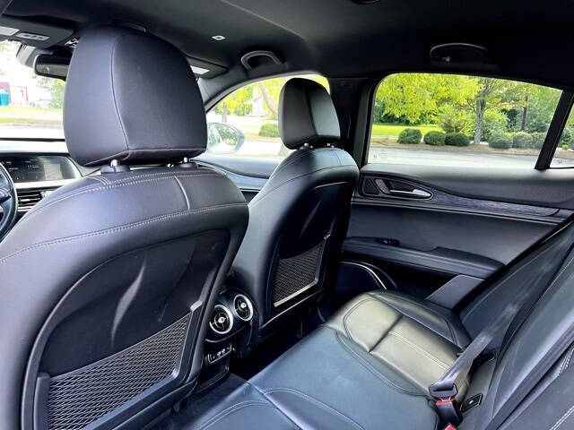 2022 Alfa Romeo Stelvio Sprint