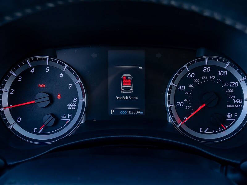 2020 Toyota Highlander LE