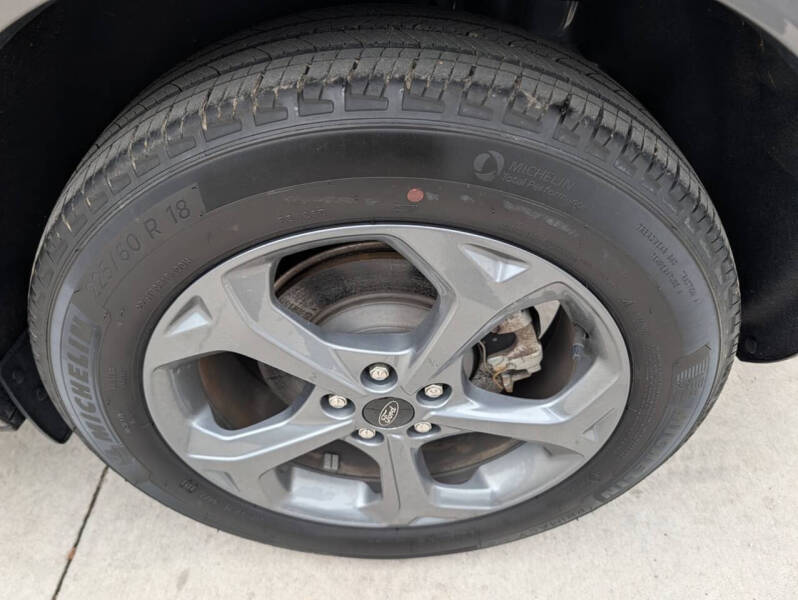 2023 Ford Escape Hybrid ST-Line Select