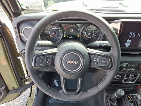 2025 Jeep Gladiator Sport