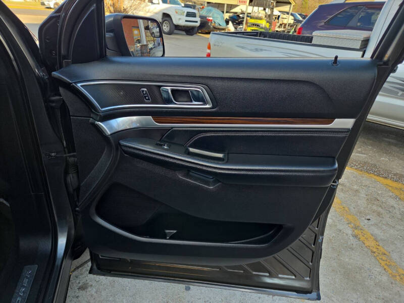 2017 Ford Explorer Limited