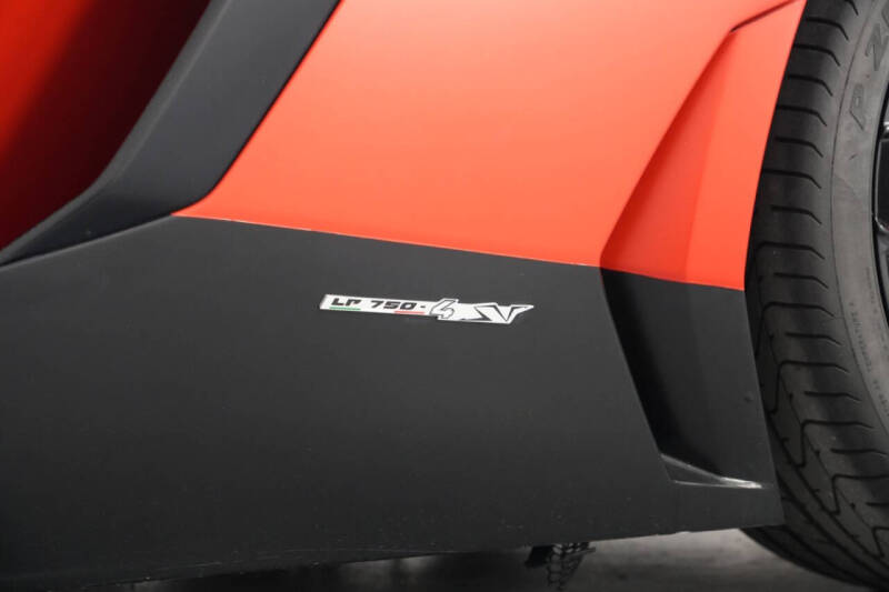 2017 Lamborghini Aventador LP 740-4 S