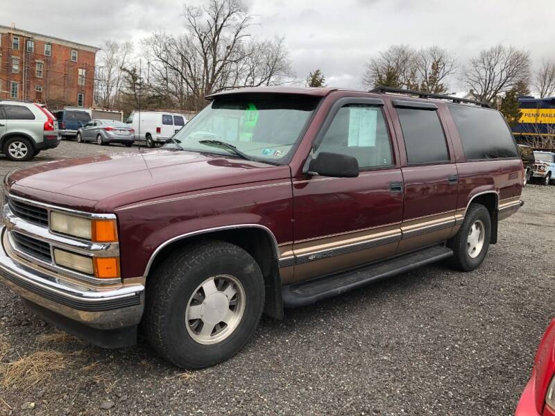 1999 Chevrolet Suburban for sale at Mayer Motors of Pennsburg in Pennsburg PA