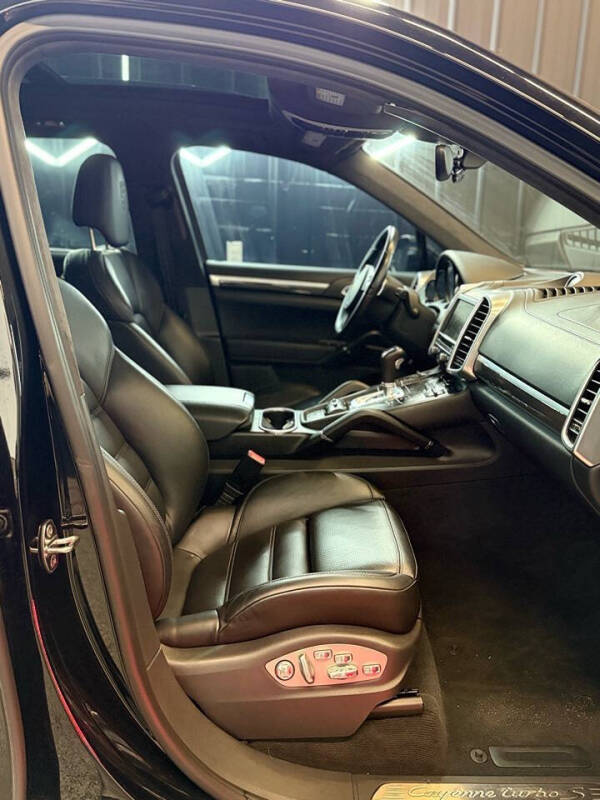 2014 Porsche Cayenne Turbo S