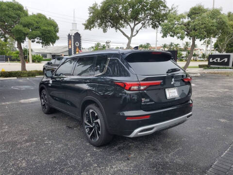 2025 Mitsubishi Outlander PHEV SEL