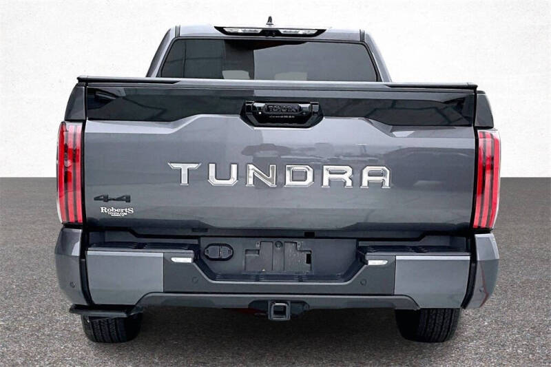 2023 Toyota Tundra Platinum HV