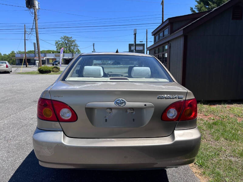 2004 Toyota Corolla CE