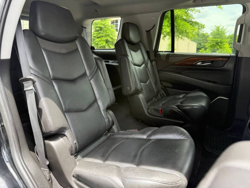 2018 Cadillac Escalade Luxury