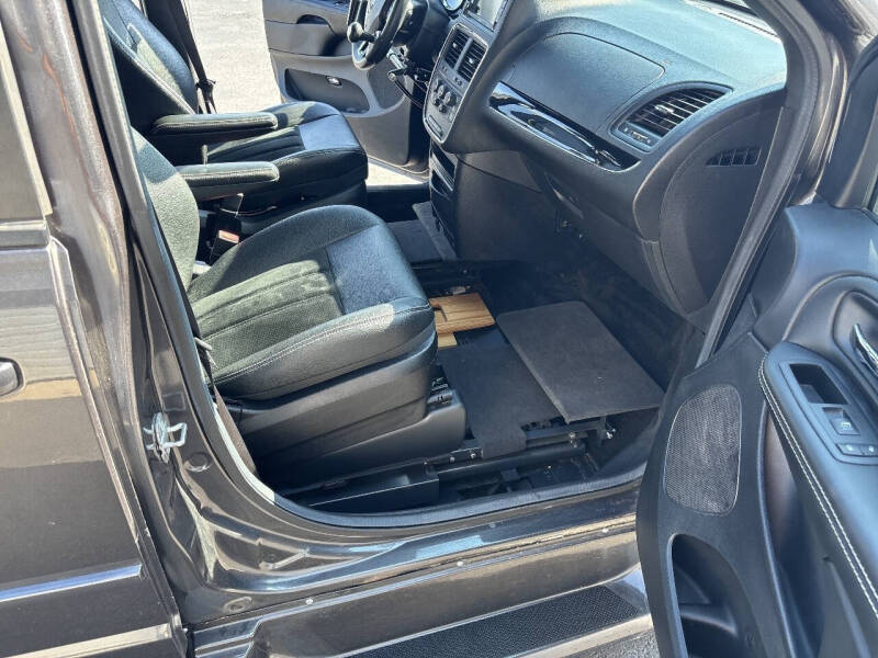 2015 Dodge Grand Caravan SXT Plus