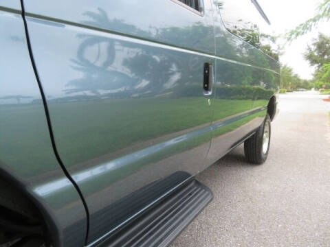 2014 Ford E-Series E-150 XLT