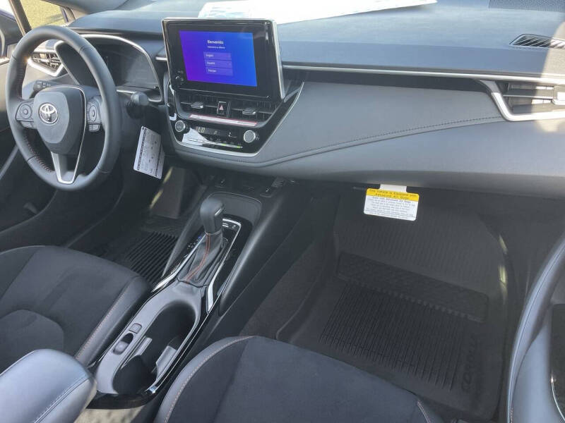 2026 Toyota Corolla Hatchback SE