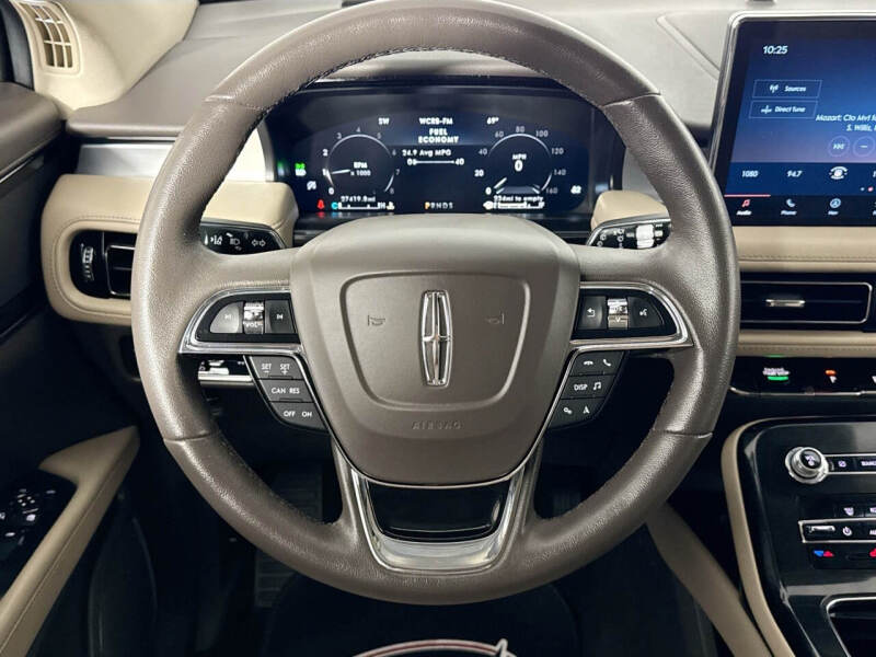 2022 Lincoln Nautilus Standard