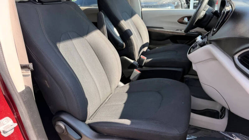 2017 Chrysler Pacifica Touring