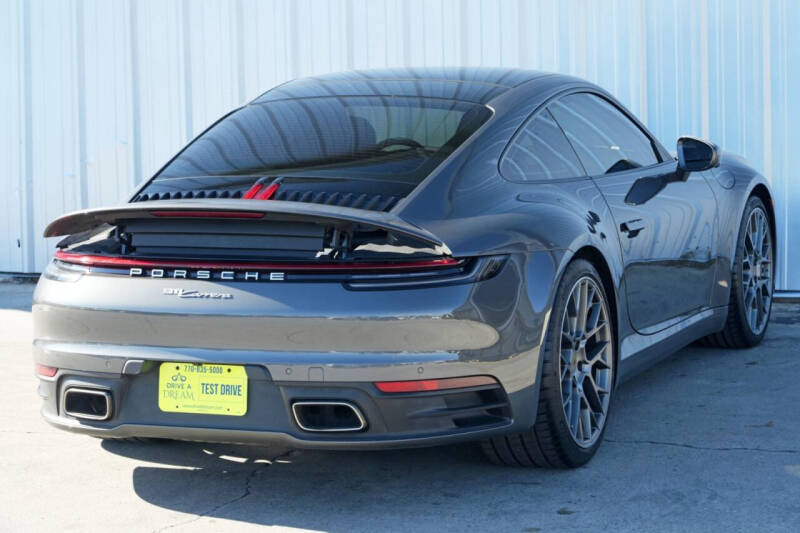 2021 Porsche 911 Carrera