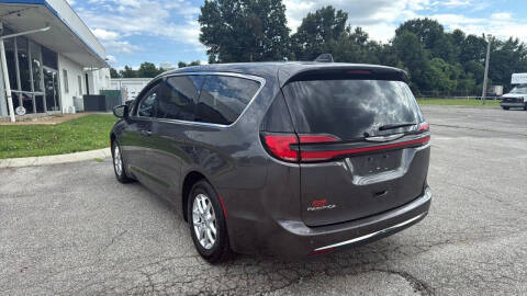 2023 Chrysler Pacifica Touring L