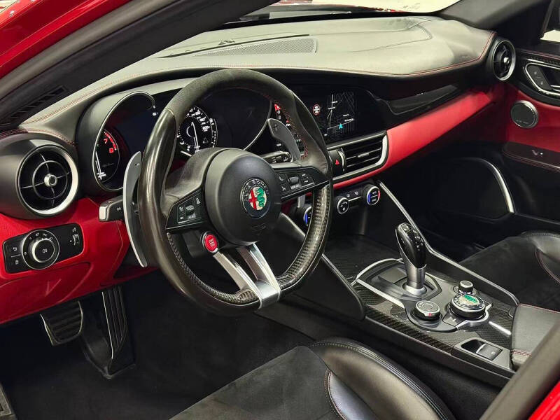 2017 Alfa Romeo Giulia Quadrifoglio