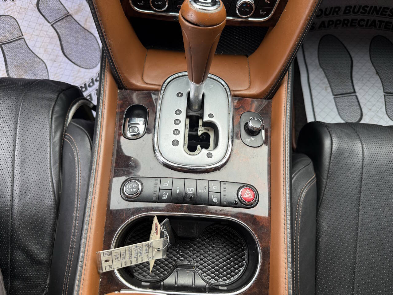 White 2014 Bentley Flying Spur Base AWD 4dr Sedan 28