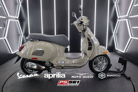 2023 Vespa GTS 300