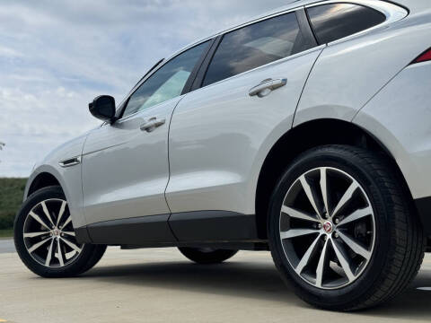 2017 Jaguar F-PACE 35t Prestige