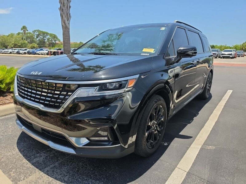 2023 Kia Carnival SX