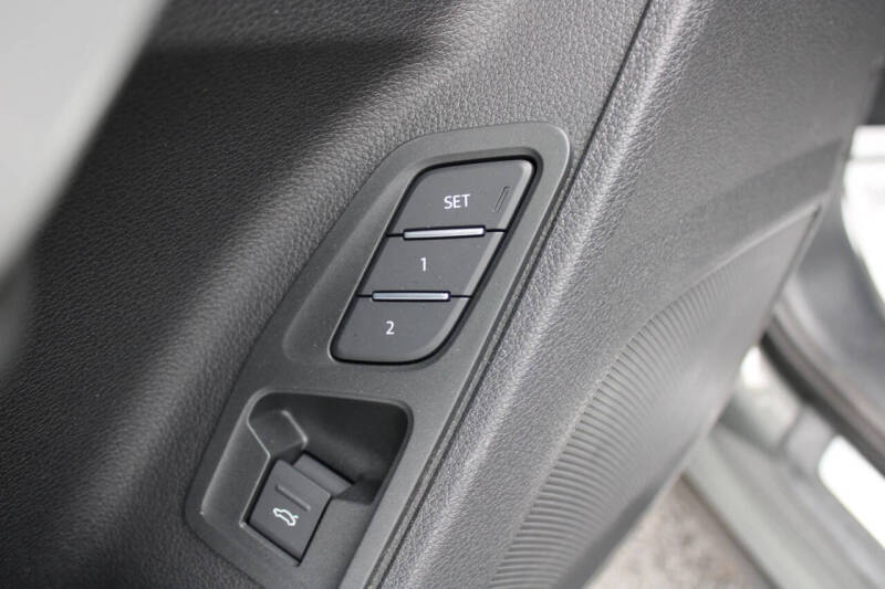 2022 Audi Q3 quattro S line Premium 45 TFSI